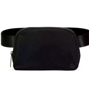 SEALED, NWT Lululemon Everyday Belt Bag, black,  NEXT DAY SHIP